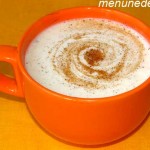 Кефир с бананом, имбирем и корицей