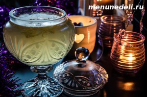 alkogolnyj-punsh-s-shampanskim-i-limonom