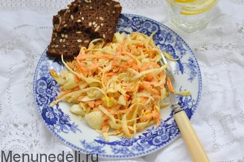 Салат с морковью и капустой