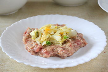 Картофельные зразы: 10 рецептов блюда с грибами, мясом и капустой