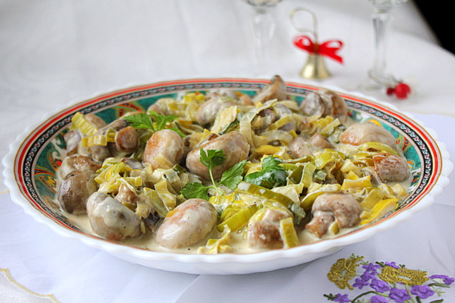 Жареные шампиньоны с луком — рецепт с фото пошагово. Как правильно жарить грибы с луком?