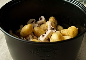 Вариант 2. Новый рецепт жареной картошки с шампиньонами