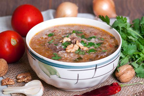 Суп-харчо из курицы с рисом и картошкой | Рецепт | Еда, Вкусная еда, Хорошая еда