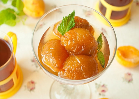 Варенье из абрикосов с орехами