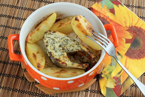 Как вкусно приготовить горбушу в духовке со сметаной – рецепт и секреты