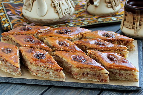 Пошаговый фото рецепт приготовления азербайджанской пахлавы с орехами