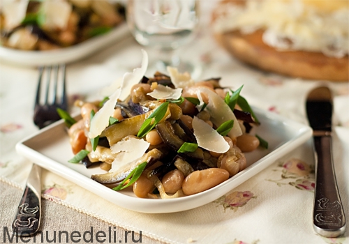 Зимний салат из баклажанов и фасоли – кулинарный рецепт