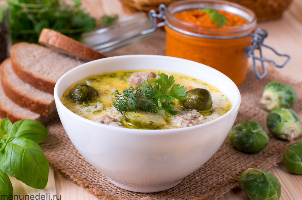Куриный суп с овощами и сливочным сыром