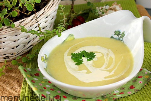 Суп-пюре из сельдерея стеблевого со сливками: рецепт с фото пошагово | Меню недели
