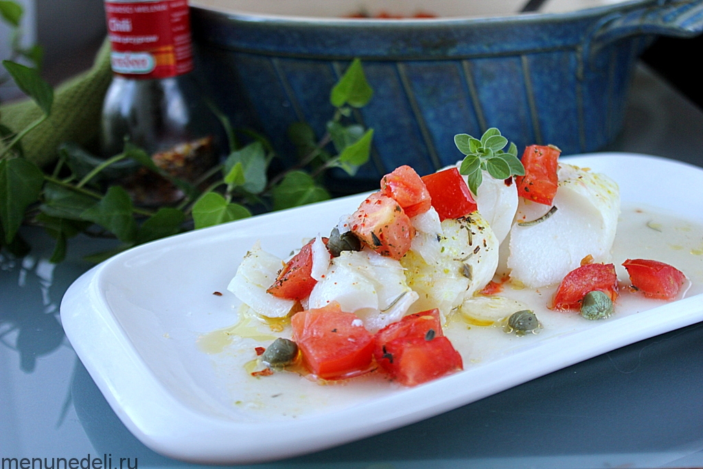 Как потушить треску с овощами в томатном маринаде: