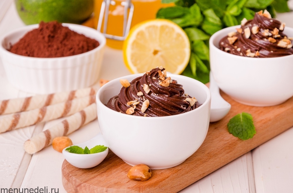 Шоколадный крем-мусс из авокадо