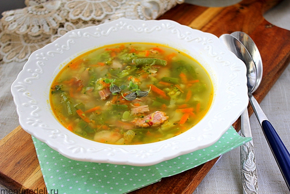суп с курицей и брокколи и яйцом. Sup s brokkoli i kopchenoj kuricej 500%D1%85350.jpg. суп с курицей и брокколи и яйцом фото. суп с курицей и брокколи и яйцом-Sup s brokkoli i kopchenoj kuricej 500%D1%85350.jpg. картинка суп с курицей и брокколи и яйцом. картинка Sup s brokkoli i kopchenoj kuricej 500%D1%85350.jpg. Сегодня я хочу приготовить сырный суп с брокколи и курицей. Моя семья его очень любит за нежную текстуру и насыщенный вкус. Всегда выглядит как праздничное блюдо, поднимает настроение.