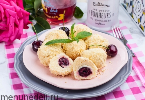 Quenelles s třešněmi