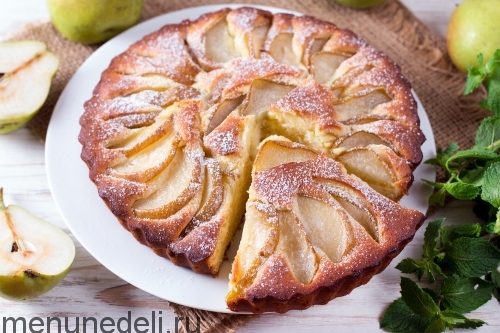 Датский миндальный пирог с яблоками