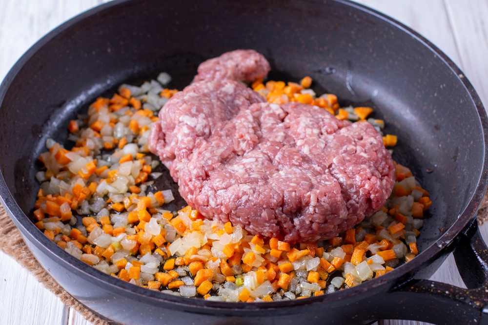 Мясо с булгуром на сковороде рецепт с фото