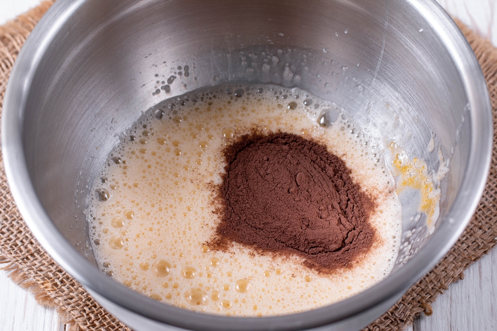 Shokoladno tvorozhnye bliny dobavit kakao