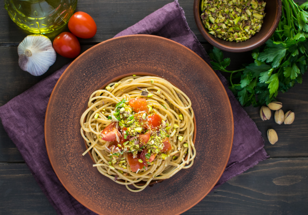 Паста с курицей и помидорами в сливочном соусе - пошаговый рецепт с фото от Maggi