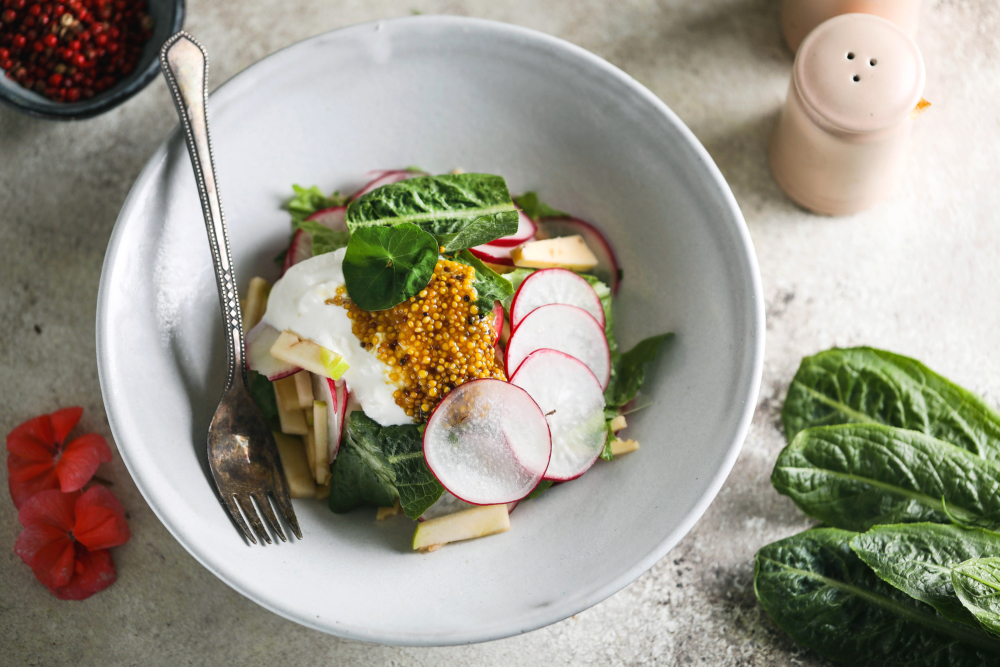 Вкусный салат из свеклы с брынзой и зеленью – пошаговый рецепт приготовления с фото