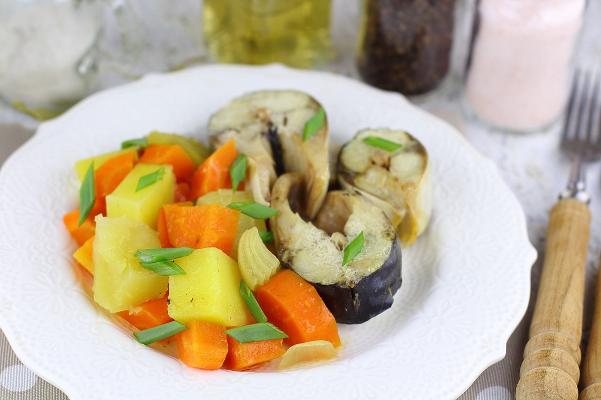 Скумбрия с картошкой в духовке — пошаговый рецепт с фото