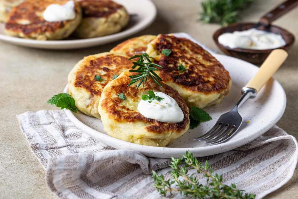 Пирог с маринованными грибами и картофелем - пошаговый рецепт с фото на irhidey.ru