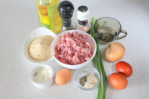 Как приготовить котлеты с начинкой из яйца и лука