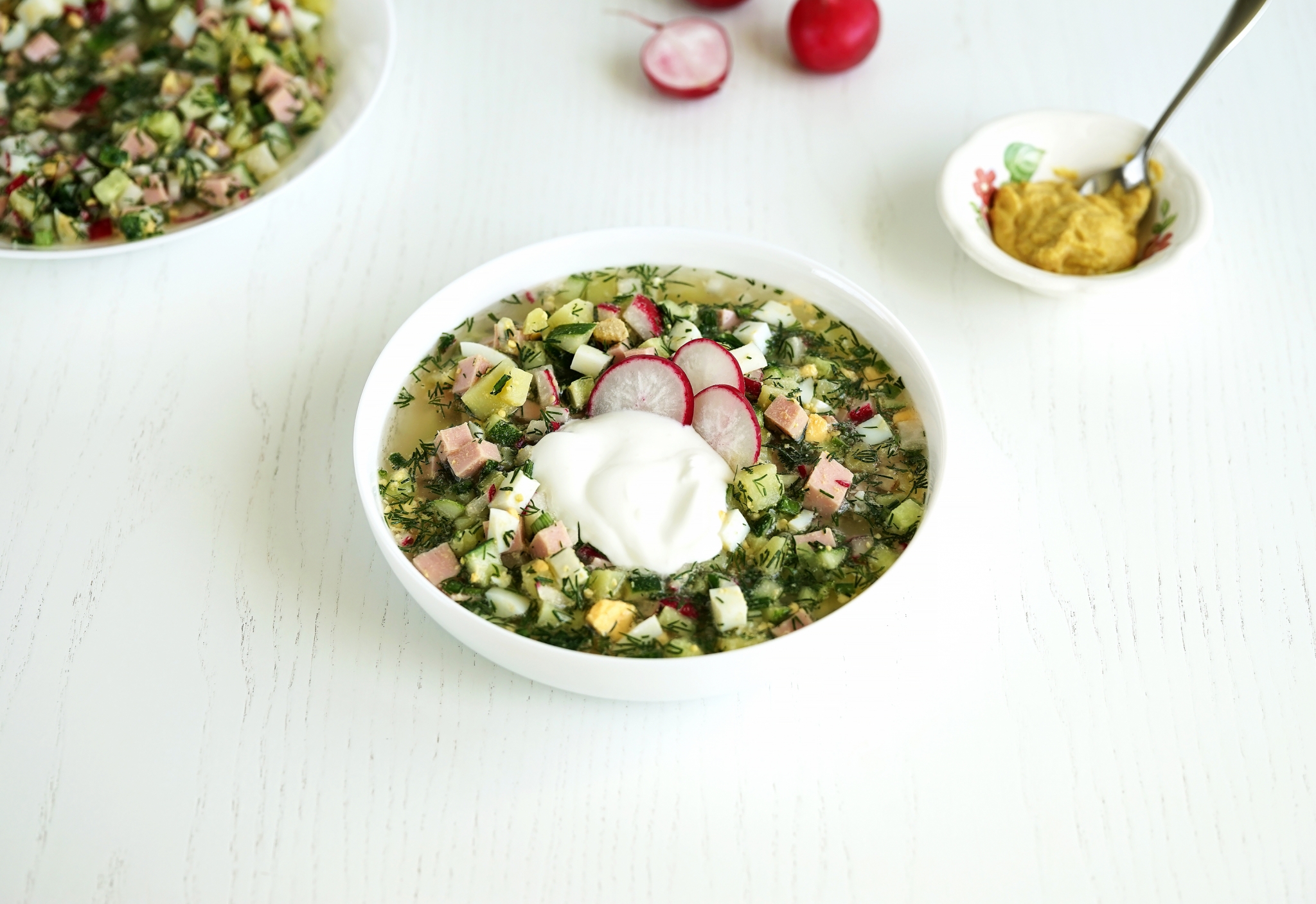 Окрошка с колбасой и фасолью