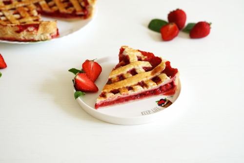 Ленивый пирог со всевозможными ягодами или фруктами. Рецепт с фото