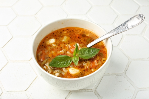 Суп «минестроне» с моцареллой и пастой