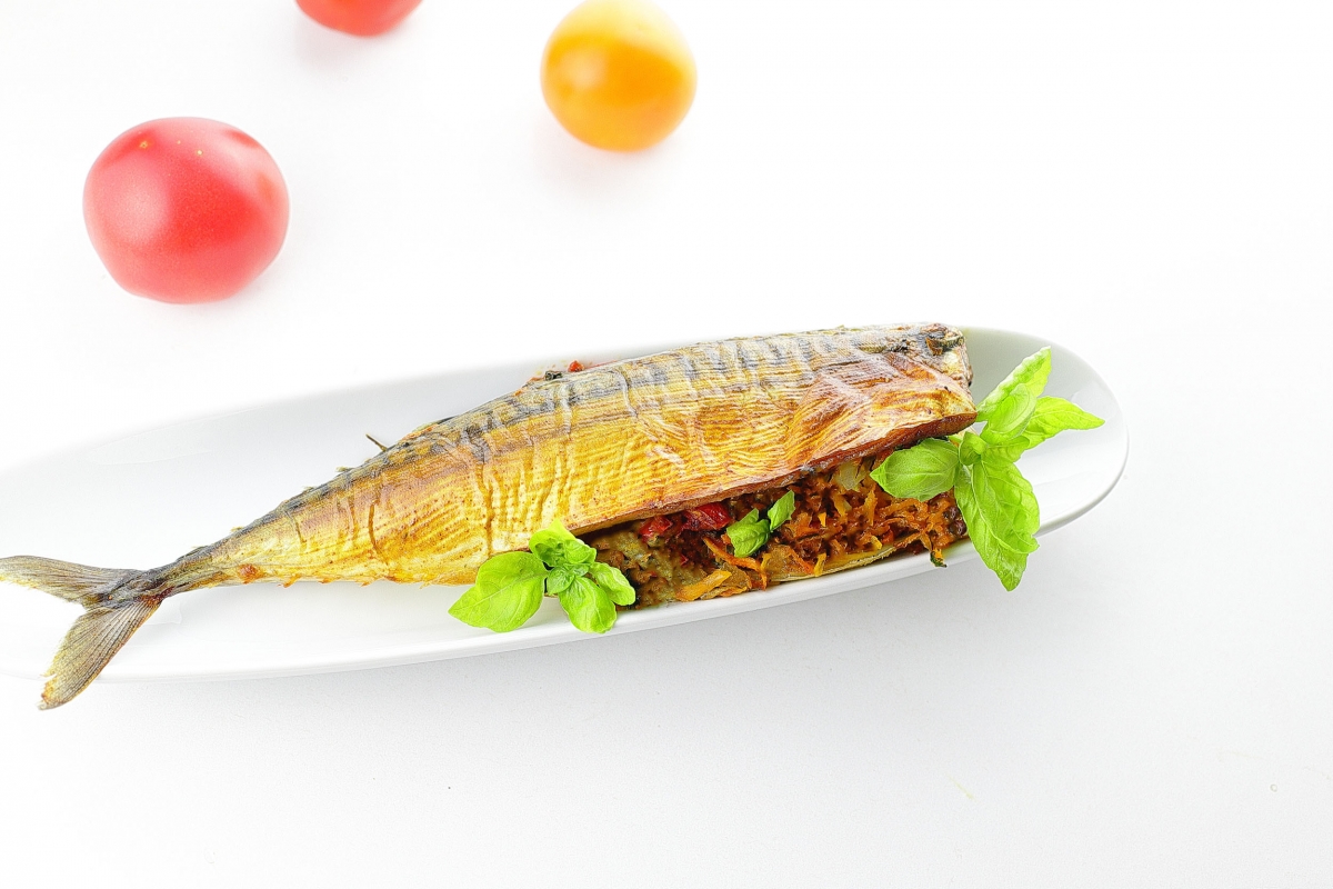 Фаршированная красная рыба лосось с грибами в духовке простой рецепт пошаговый