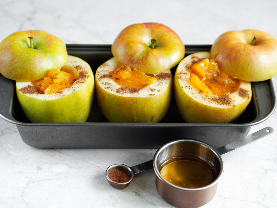 Не только шарлотка: 6 рецептов с яблоками, которые точно пригодятся вам этой осенью - уральские-газоны.рф