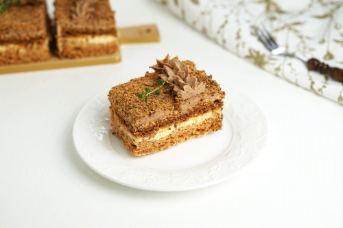 Торты из готовых коржей — 9 рецептов с фото пошагово. Как сделать торт из покупных коржей?
