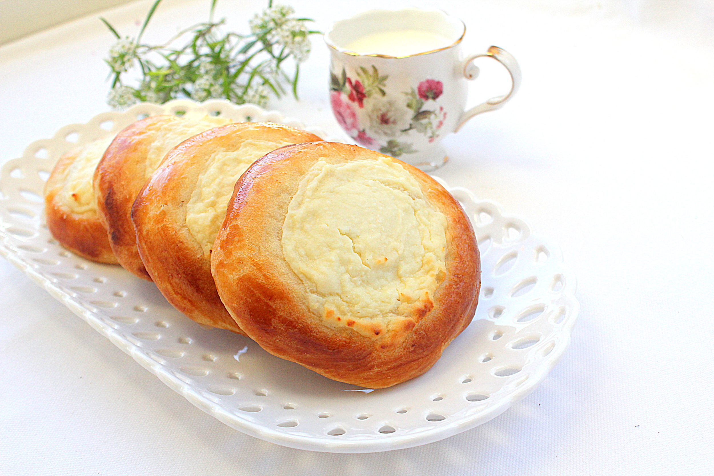 Шанежки ватрушки Крингель бублики