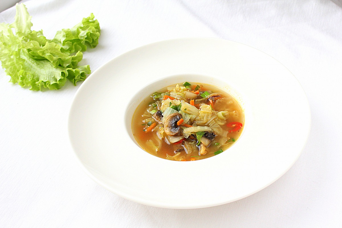 Суп с грибами и капустой