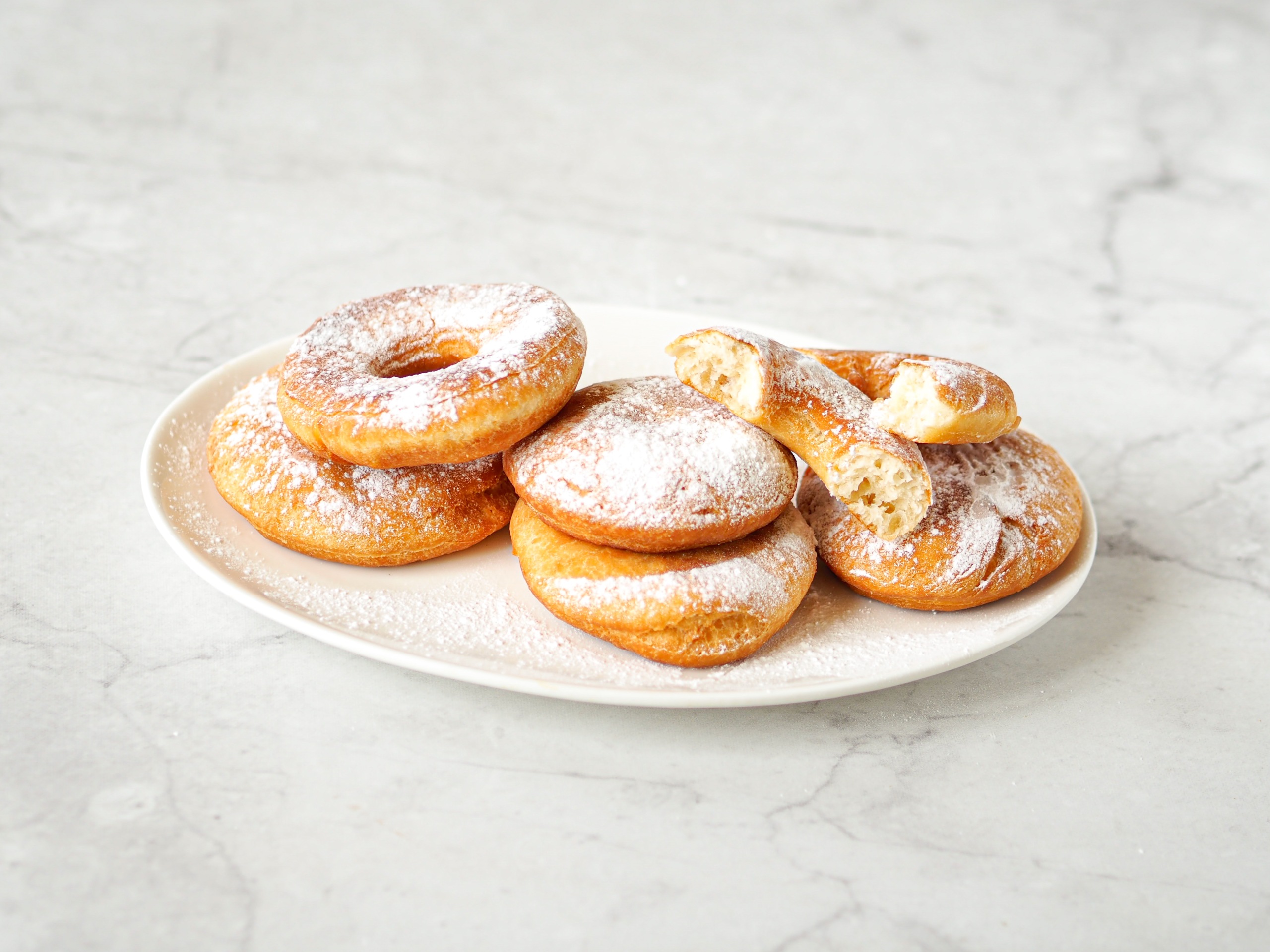 Пончики на кефире: легкое и вкусное рецепт приготовления