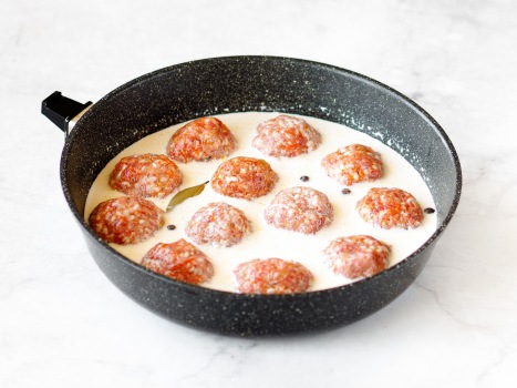Тефтели в сливочно-томатном соусе рецепт – Шведская кухня: Основные блюда. «Еда»