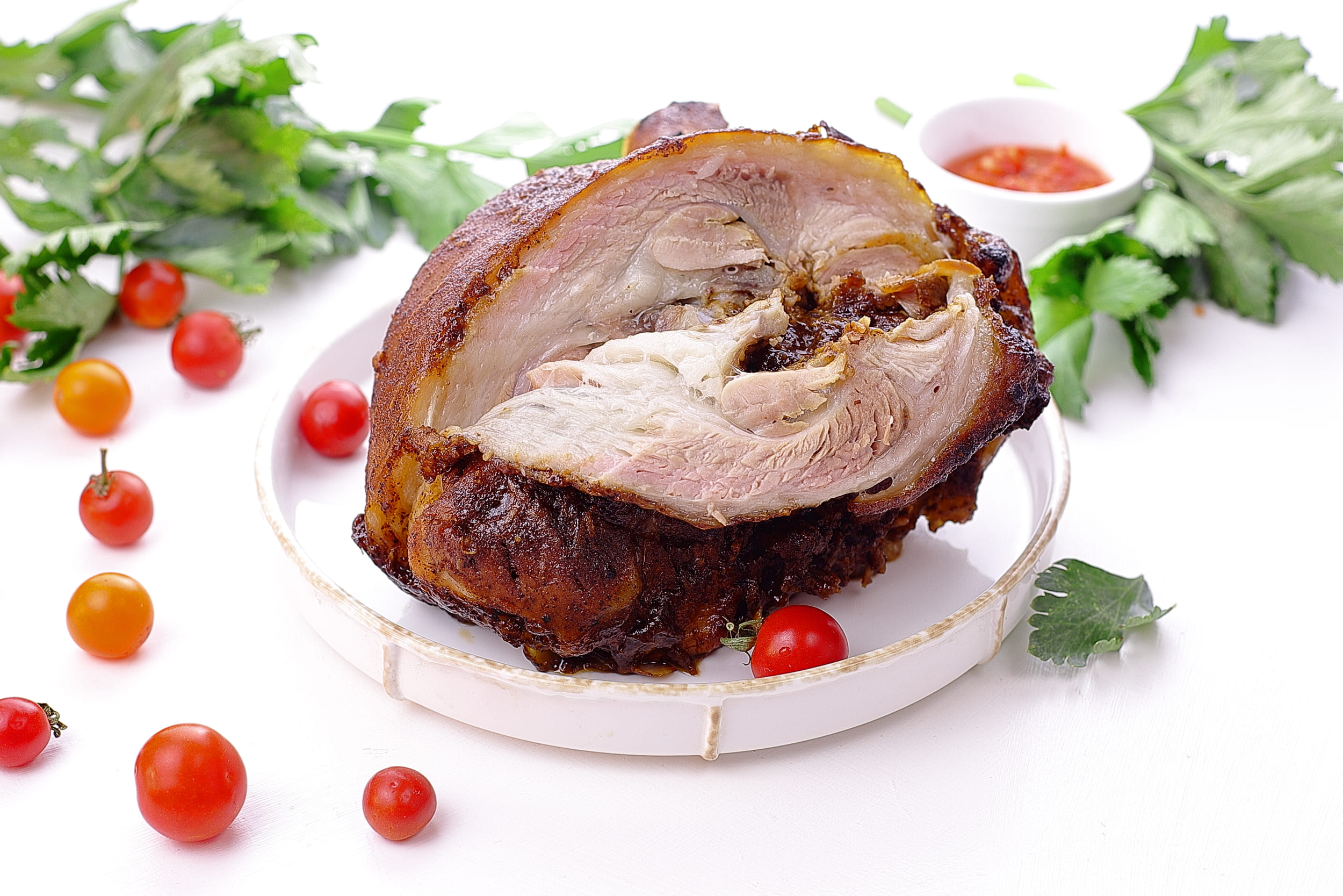 Как приготовить рульку свиную в рукаве в духовке: сочно и вкусно