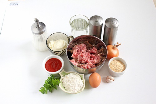 Тефтели с подливкой на сковороде за 30 минут - простой рецепт с пошаговыми фото