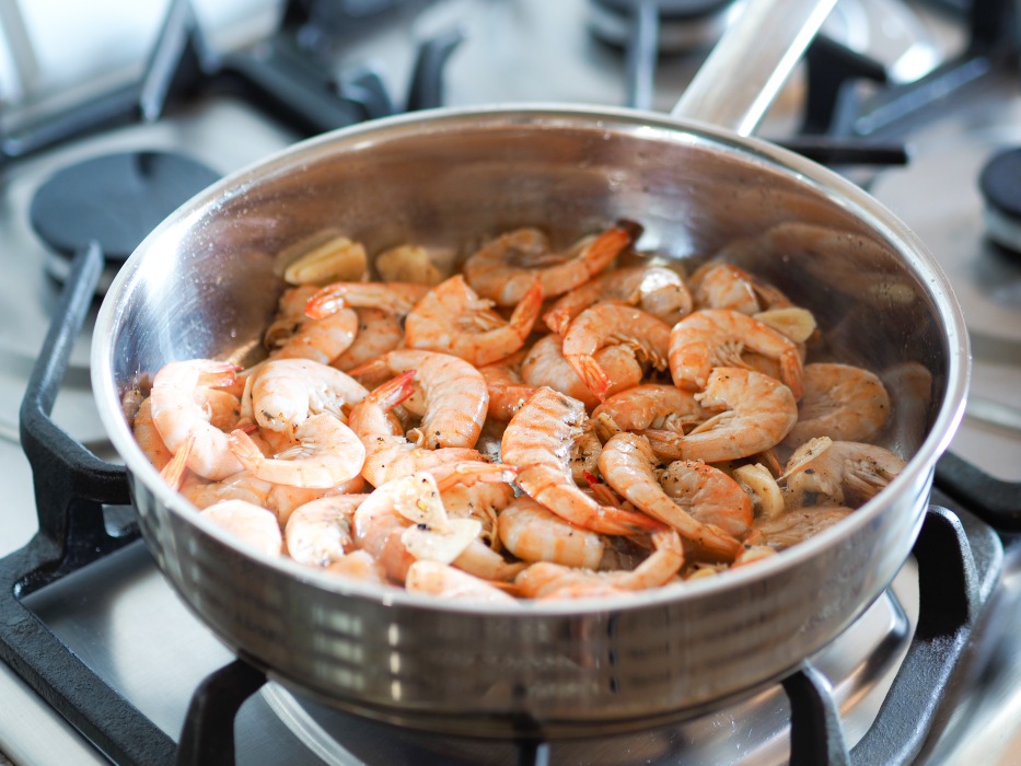 Креветки в сливочно-чесночном соусе – кулинарный рецепт