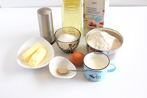 Ингредиенты для «Булочки из теста с творожным сыром»: