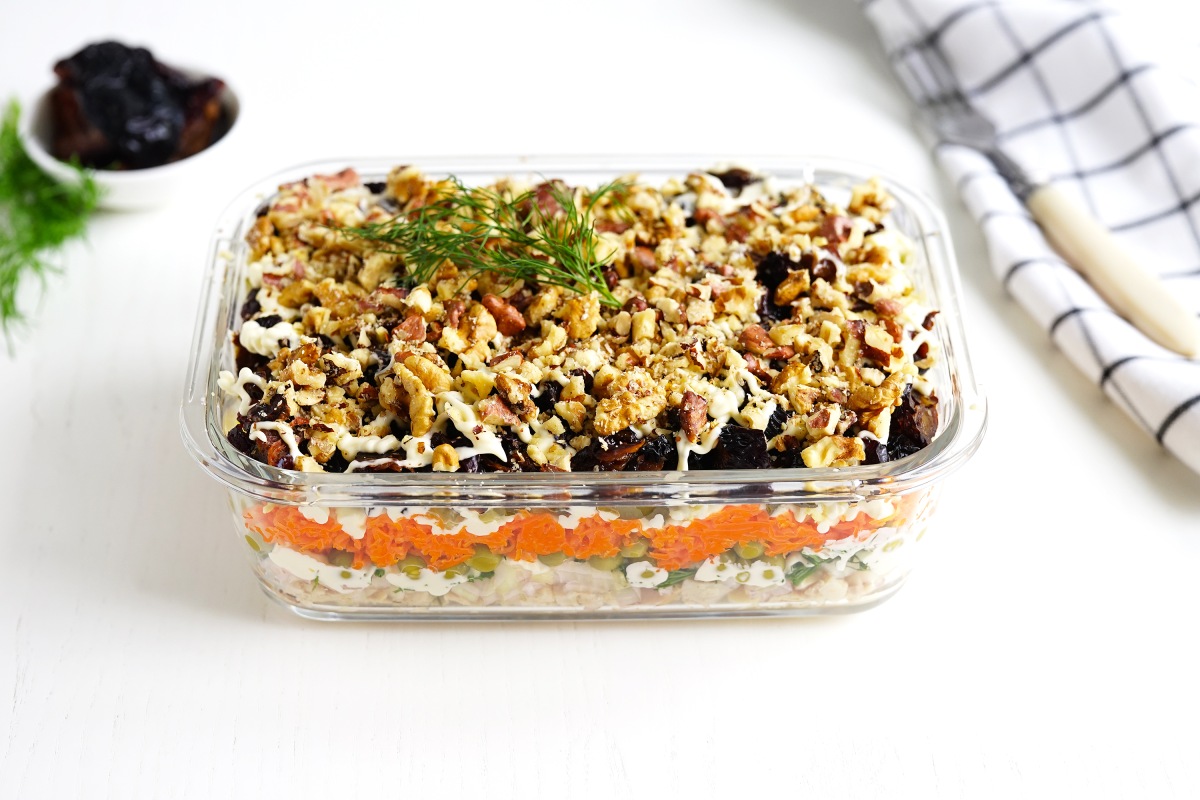 Салат слоеный 