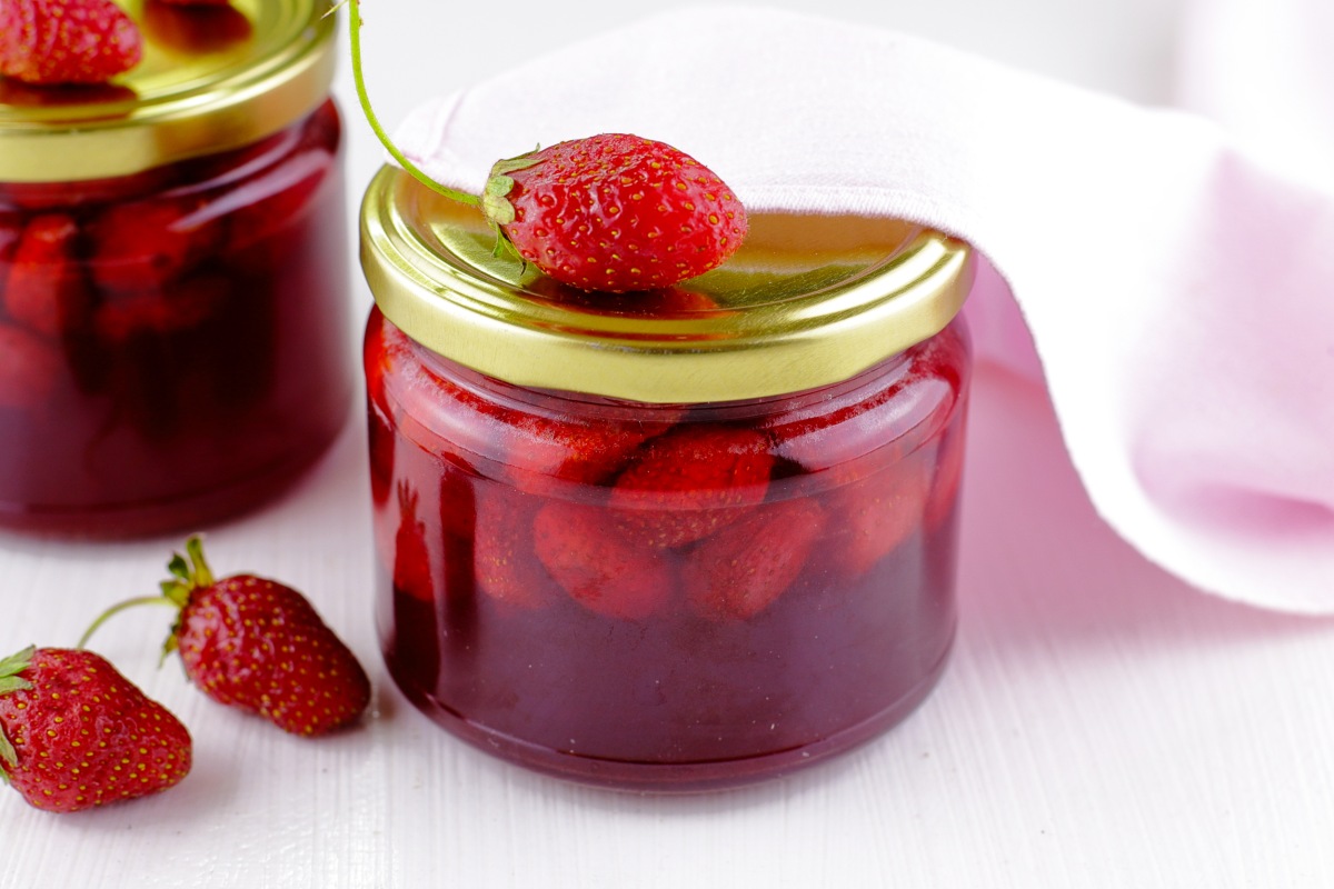 Желе из клубники на зиму