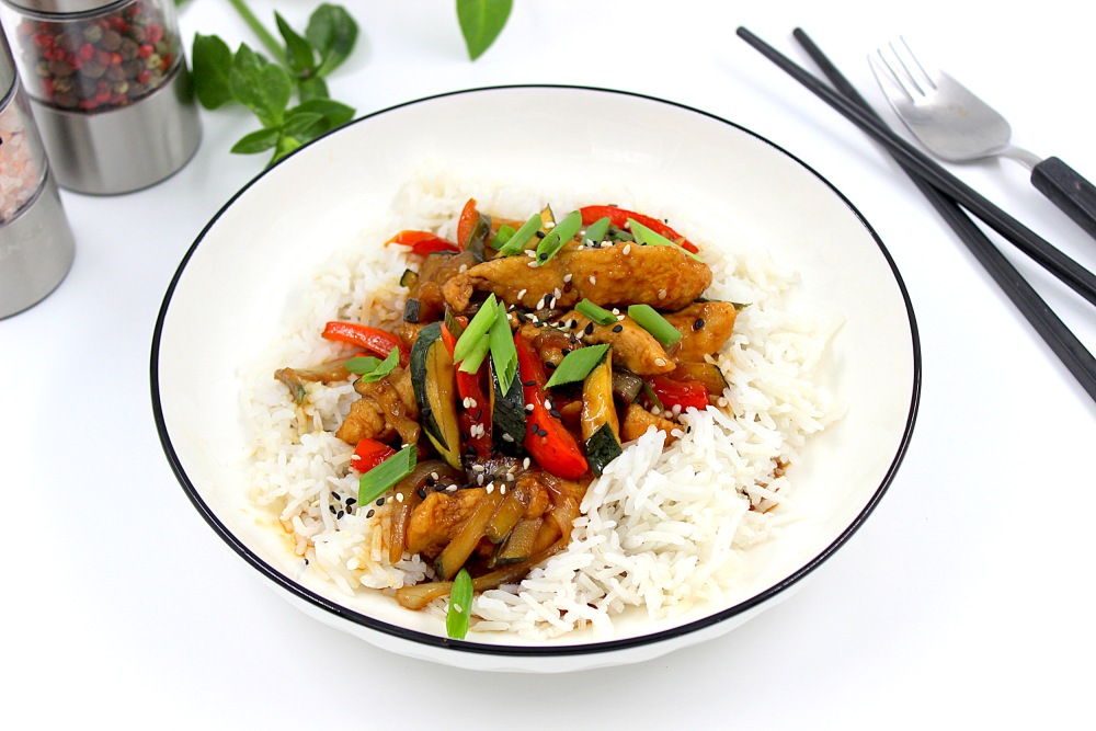 Курица терияки с рисом и овощами