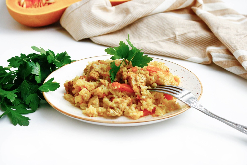 Плов с тыквой и курицей на сковороде
