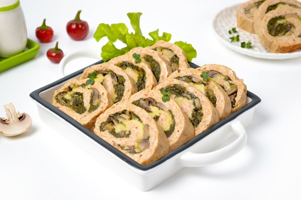 Рулет из куриного фарша с грибами Рулет из куриного фарша с грибами