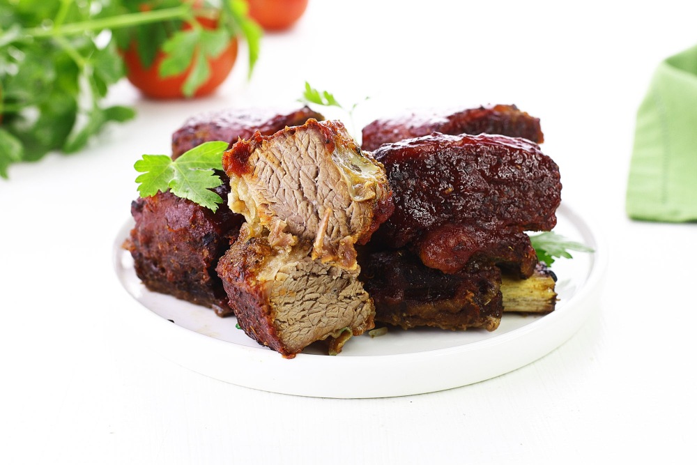 Как вкусно приготовить говяжьи ребрышки в духовке