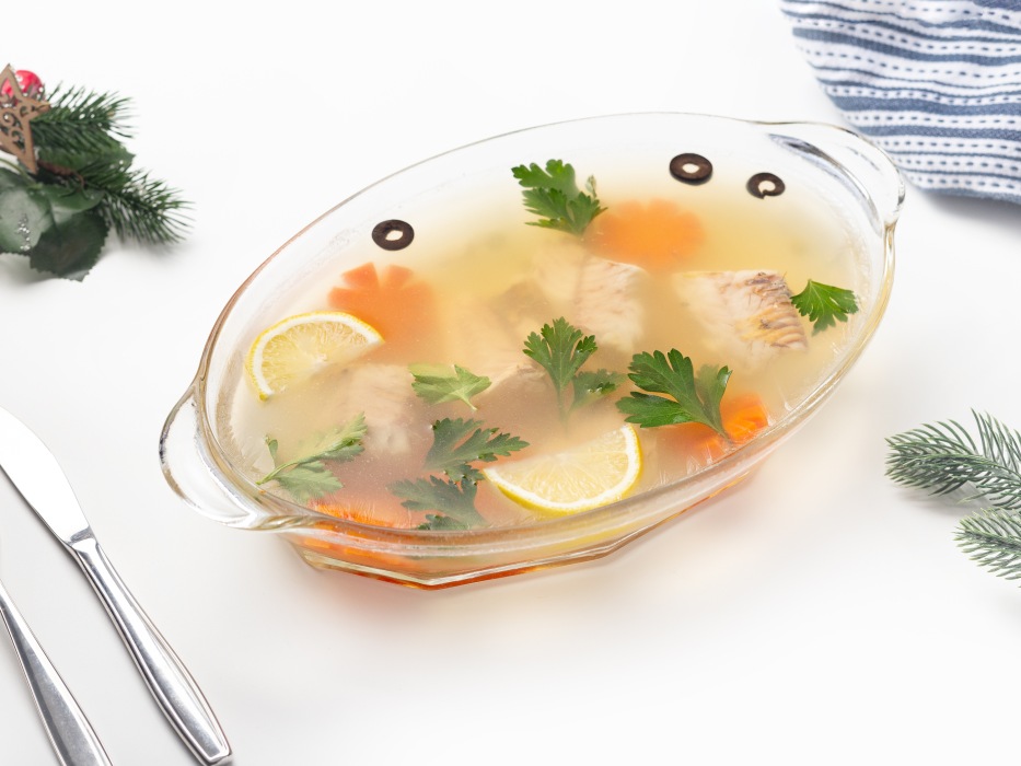 Новогоднее заливное из рыбы с желатином