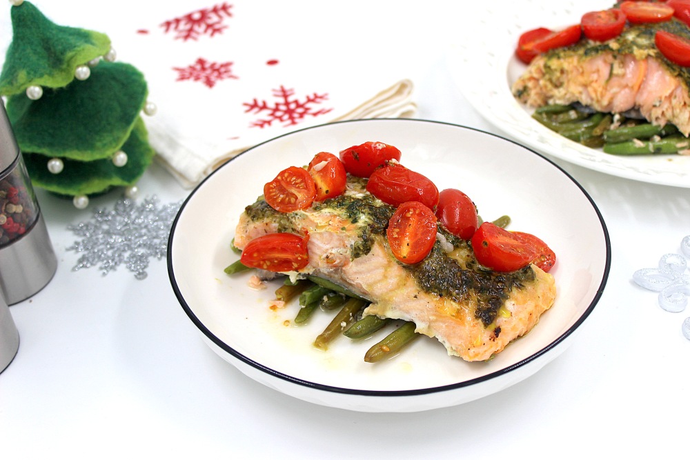 Лосось с овощами в фольге на праздничный стол