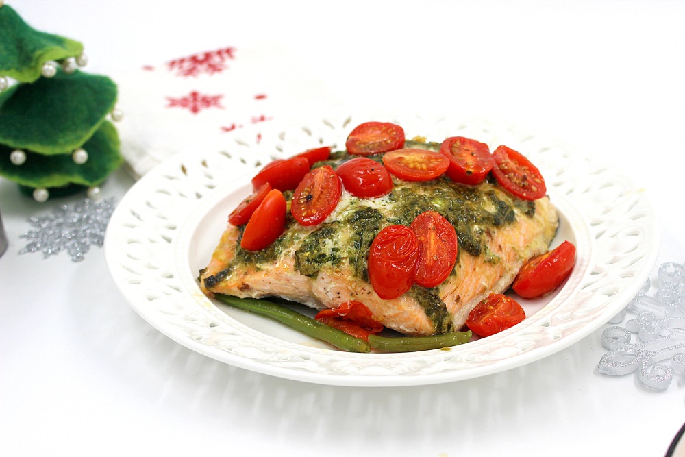 Лосось с овощами в фольге на праздничный стол