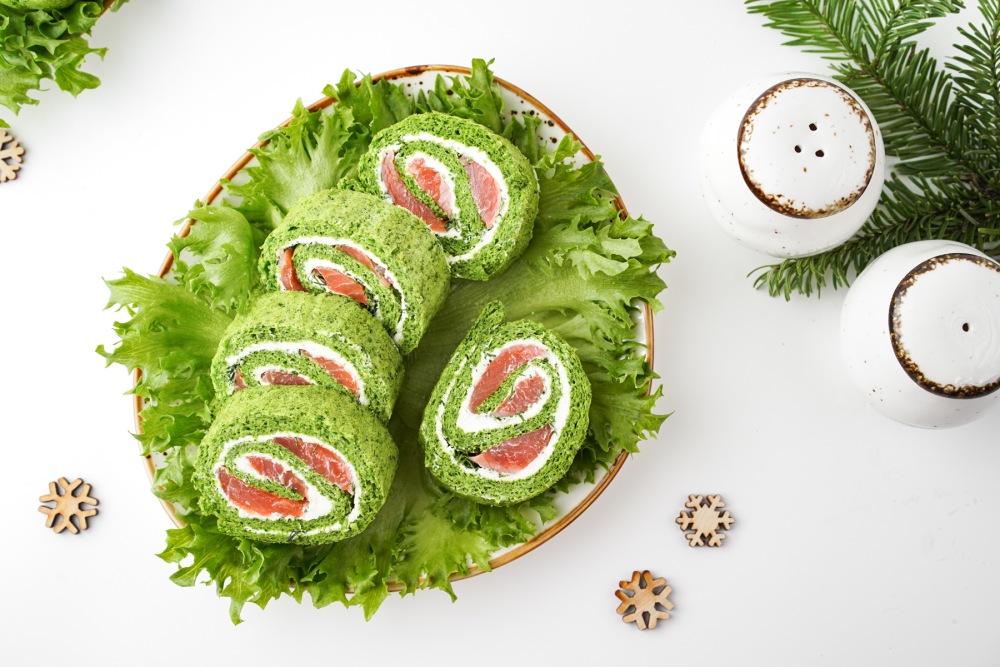 Рулетики из красной рыбы с творожным сыром