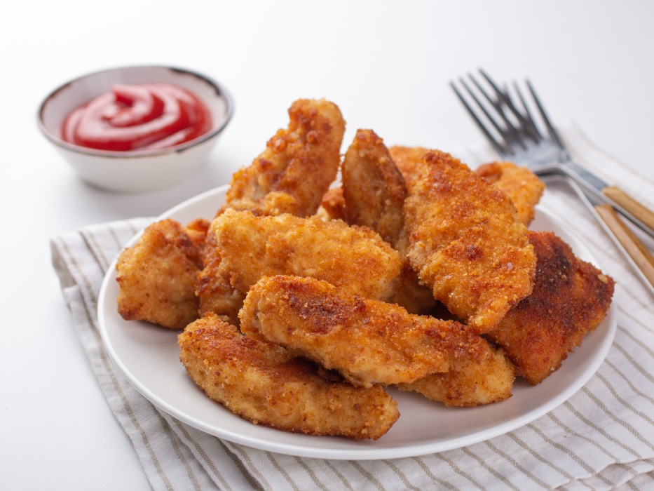 Наггетсы из куриной грудки в домашних условиях на сковороде